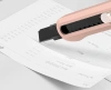 Нож канцелярский Deli ENS063 PINK ENS063 Nusign шир.лез.9мм выдвижное лезвие фиксатор усиленный сталь розовый