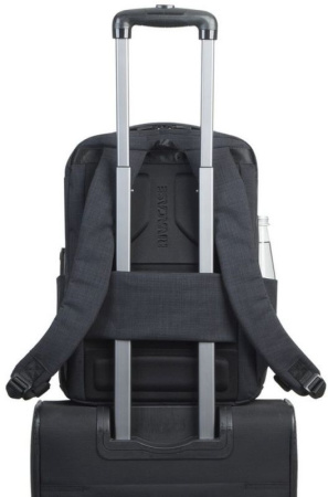 Рюкзак для ноутбука 17.3" Riva 8365 черный полиэстер