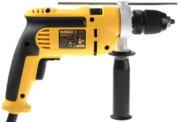 Дрель ударная DeWalt DWD024 701Вт патрон:быстрозажимной реверс