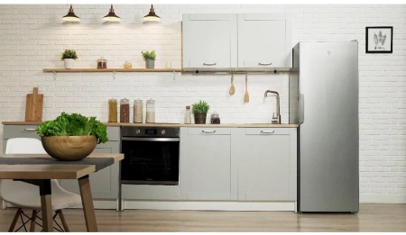 Морозильная камера Indesit DFZ 5175 G серебристый