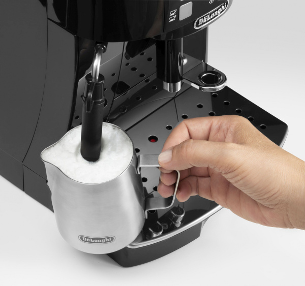 Кофемашина Delonghi Magnifica ECAM22.114.B 1450Вт черный