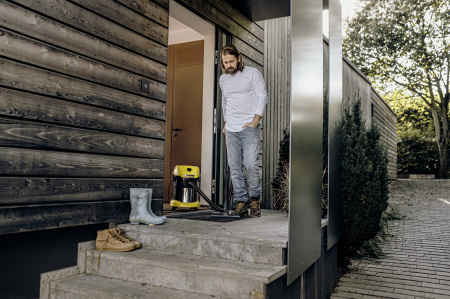 Строительный пылесос Karcher WD 3 S V-17/4/20 1000Вт (уборка: сухая/сбор воды) желтый
