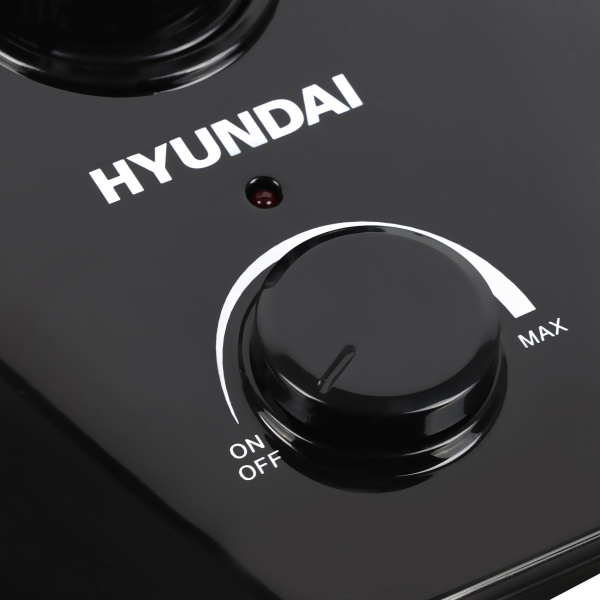 Антенна телевизионная Hyundai H-TAI400 30дБ активная черный каб.:1.85м
