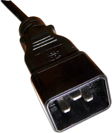 Шнур питания Lanmaster LAN-PP13/20-0.5-BK C13-C20 проводник.:3x0.75мм2 0.5м 220В черный