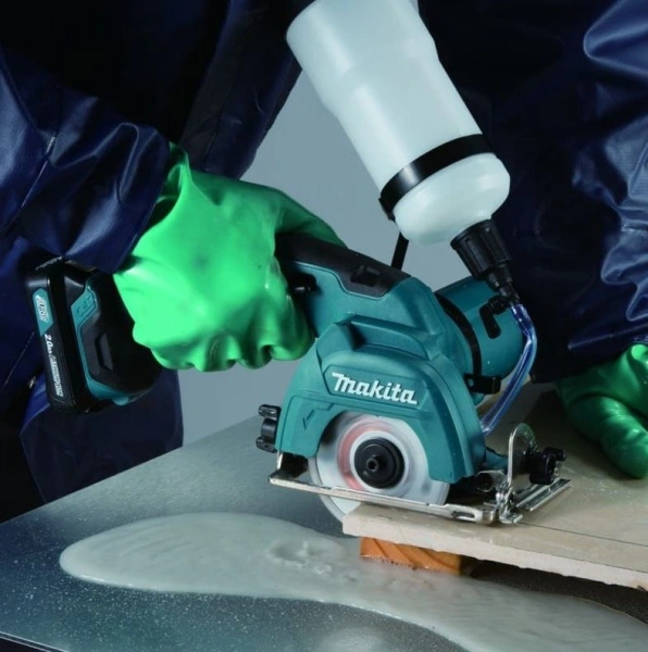 Циркулярная пила (дисковая) Makita CC301DWAE 21.6Вт (ручная) D диска.:85мм