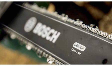 Электрическая цепная пила Bosch UniversalChain 40 1800Вт дл.шины:16" (40cm) (06008B8402)
