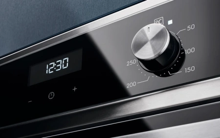 Духовой шкаф Электрический Electrolux EOF5H40BX черный/нержавеющая сталь