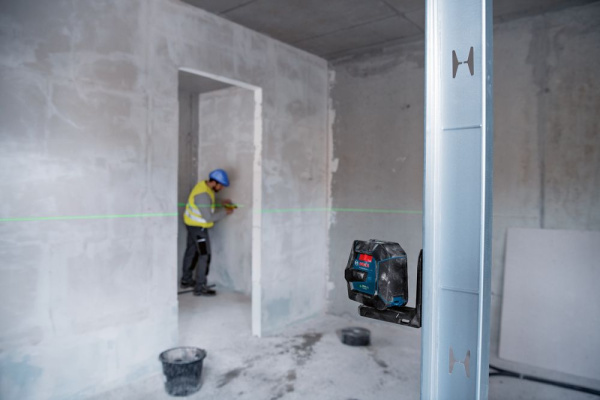 Нивелир лазерн. Bosch GLL 2-15 G + LB 10 2кл.лаз. 540нм цв.луч. зеленый (0601063W00)