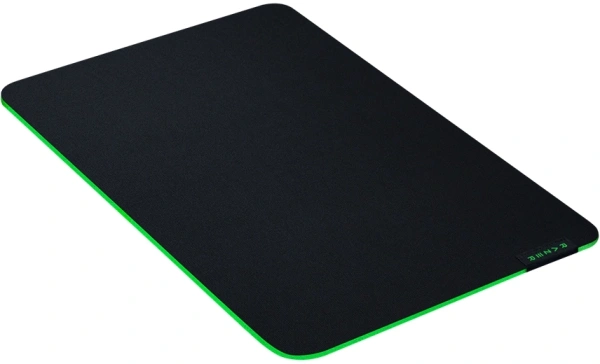 Коврик для мыши Razer Gigantus V2 Средний черный (RZ02-03330200-R3M1)