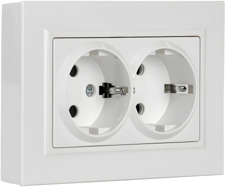 Розетка силов. IEK Brite РСш12-3-БрБ BR-R24-16-K01-F 2розет. двойн. скрыт. зазем. штор. IP20 белый (упак.:1шт)