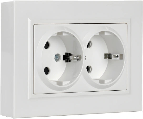 Розетка силов. IEK Brite РСш12-3-БрБ BR-R24-16-K01-F 2розет. двойн. скрыт. зазем. штор. IP20 белый (упак.:1шт)