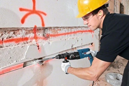 Перфоратор Bosch GBH 2-28 F патр.:SDS-plus уд.:3.2Дж 880Вт (кейс в комплекте)