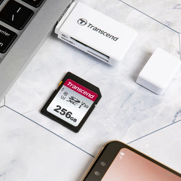 Флеш карта SDXC 256Gb Class10 Transcend TS256GSDC300S w/o adapter