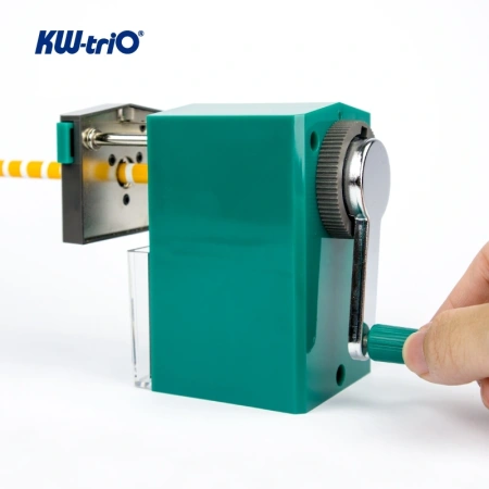 Точилка для карандашей механическая Kw-Trio 305grn 1 отверстие пластик зеленый