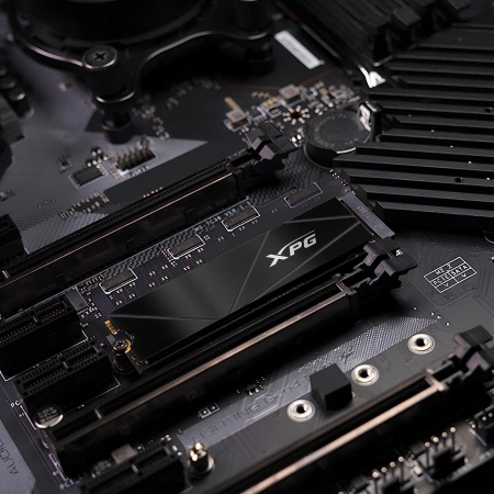 Накопитель SSD A-Data PCIe 4.0 x4 1TB SGAMMIXS50C-1000G-CS Gammix S50 Core XPG M.2 2280