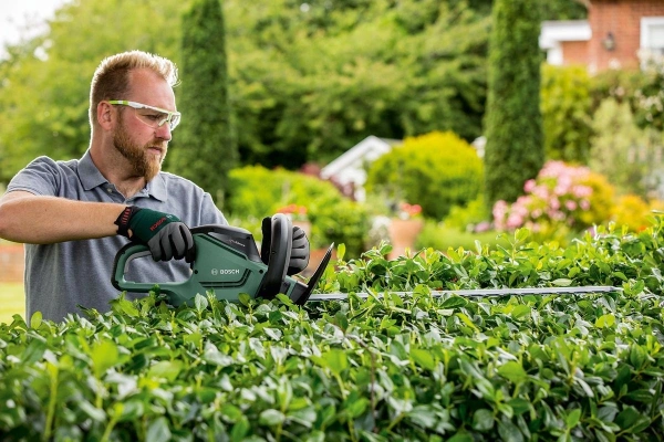 Кусторез Bosch UniversalHedgeCut 50 (06008C0500)