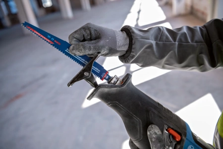Сабельная пила Bosch GSA 18V-LI 1100Вт аккум. 2900ход/мин (06016C0020)