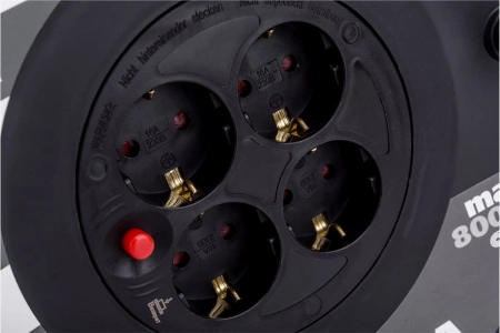 Удлинитель силовой IEK УК50 (WKP20-16-04-50-G) 3x1.5кв.мм 4розет. 50м ПВС 16A катушка