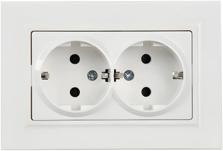 Розетка силов. IEK Brite РСш12-3-БрБ BR-R24-16-K01-F 2розет. двойн. скрыт. зазем. штор. IP20 белый (упак.:1шт)