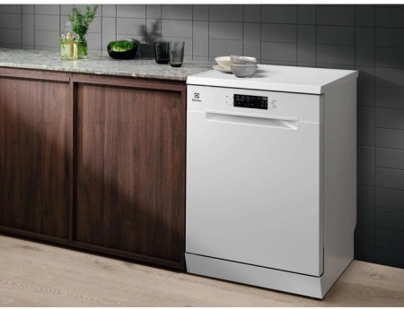Посудомоечная машина Electrolux ESM48310SW белый (полноразмерная)
