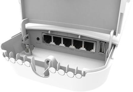 Точка доступа MikroTik OmniTIK 5 ac (RBOMNITIKG-5HACD) AC900 10/100/1000BASE-TX белый