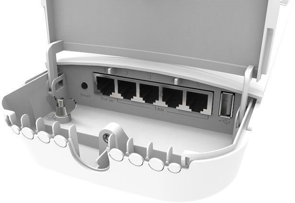 Точка доступа MikroTik OmniTIK 5 ac (RBOMNITIKG-5HACD) AC900 10/100/1000BASE-TX белый