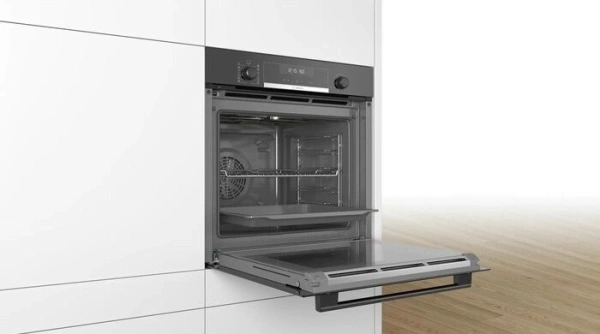 Духовой шкаф Электрический Bosch HBA578BB0 черный