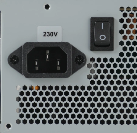 Блок питания Chieftec ATX 700W iArena GPA-700S (24+4+4pin) APFC 120mm fan 6xSATA