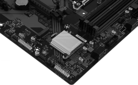 Материнская плата Gigabyte B760M D3HP DDR4 Soc-1700 Intel B760 4xDDR4 mATX AC`97 8ch(7.1) GbLAN RAID+VGA+HDMI+DP