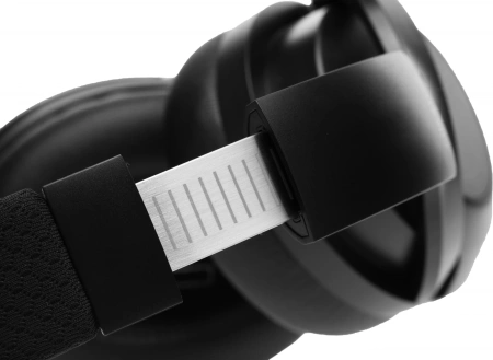 Гарнитура мониторные Creative Zen Hybrid Pro 1.2м черный беспроводные bluetooth (51EF1040AA000)